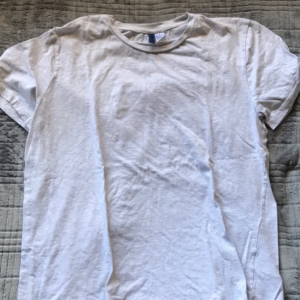 H & M T-shirt